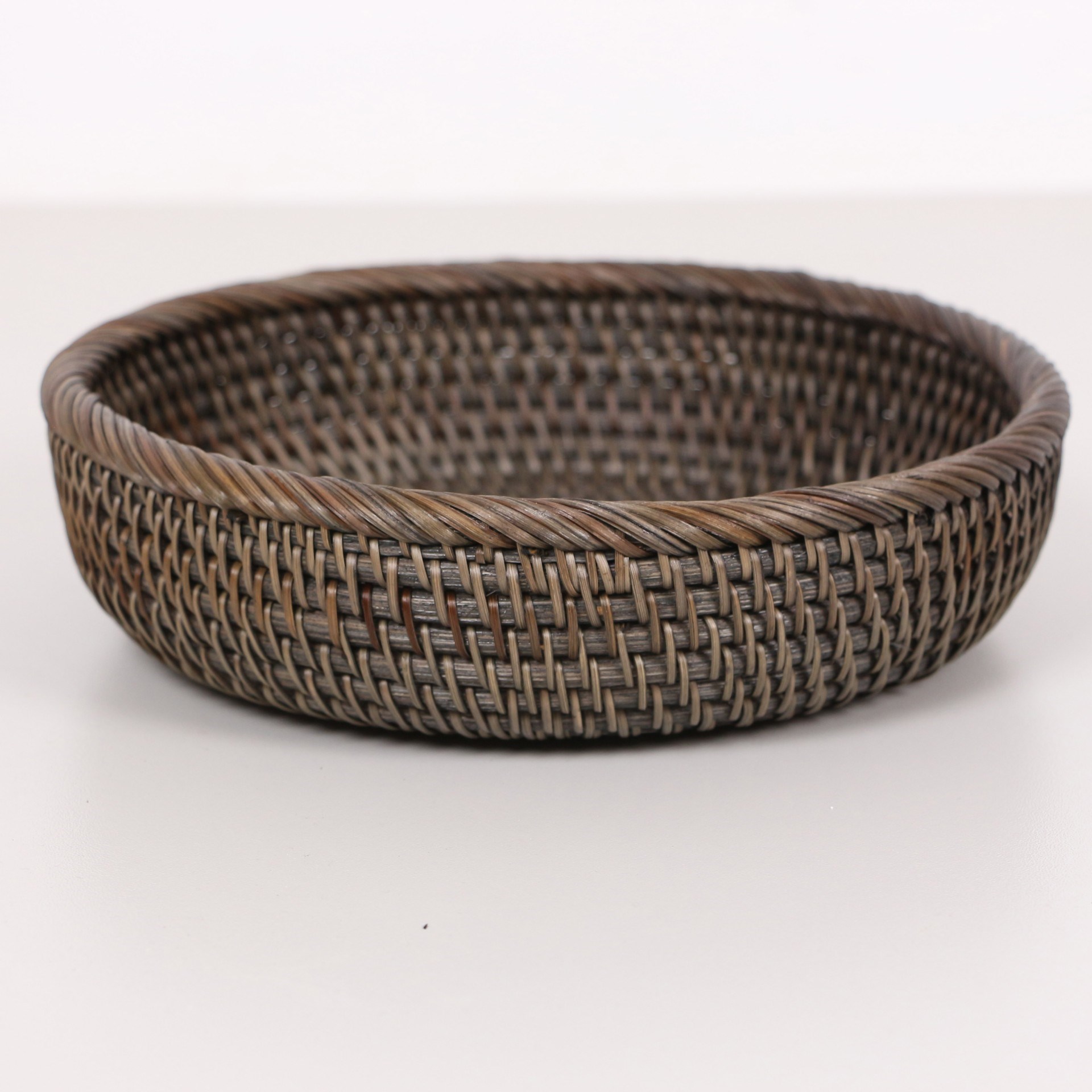 Rattan Ceviz Rengi Yuvarlak Küçük Düzenleyici Tabak 20*6 cm SAM-RTKH-01 